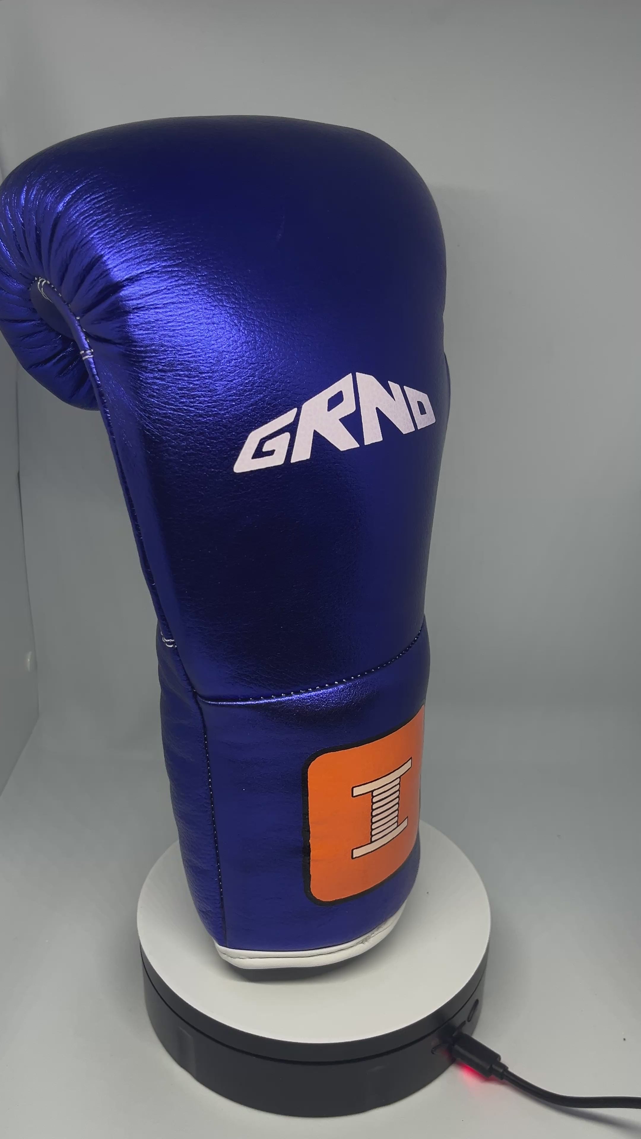 Gants de boxe à lacets "PROUD"