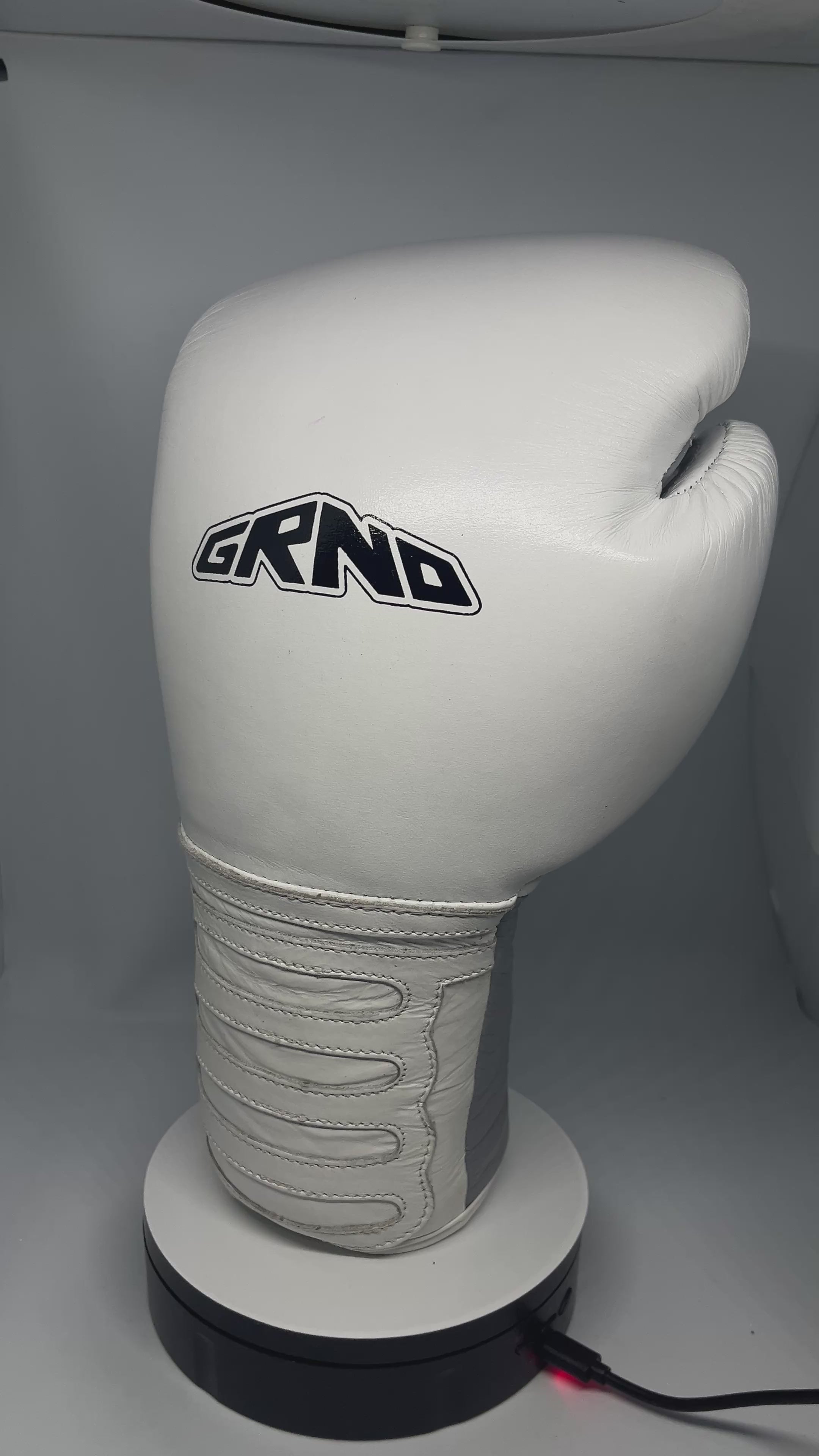 Gants de boxe à lacets "ACE"
